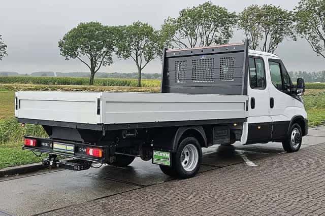 Iveco Daily (2024) thumbnail 3