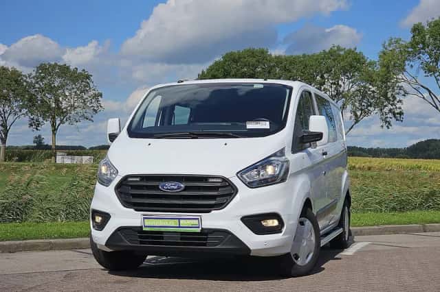 Ford Transit (2019) thumbnail 1