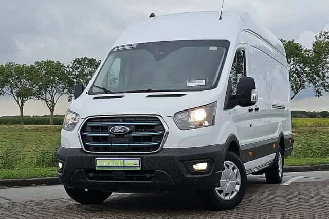 Ford E-Transit (2024) thumbnail 1