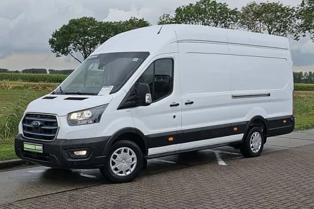 Ford E-Transit (2024) thumbnail 2