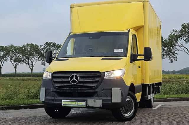 Mercedes-Benz Sprinter (2020) thumbnail 1