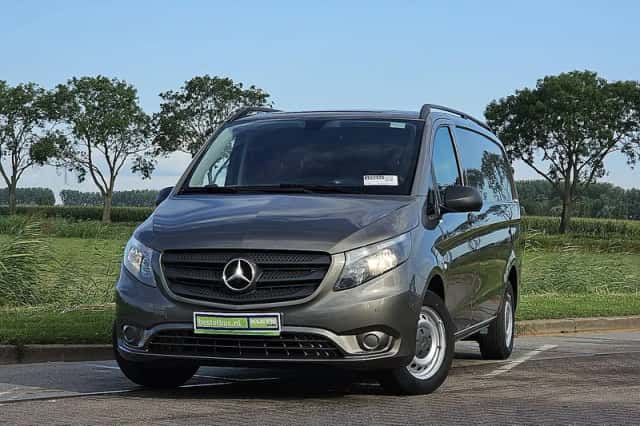 Mercedes-Benz Vito (2017) thumbnail 1