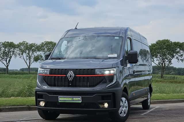 Renault Master (2024) thumbnail 1