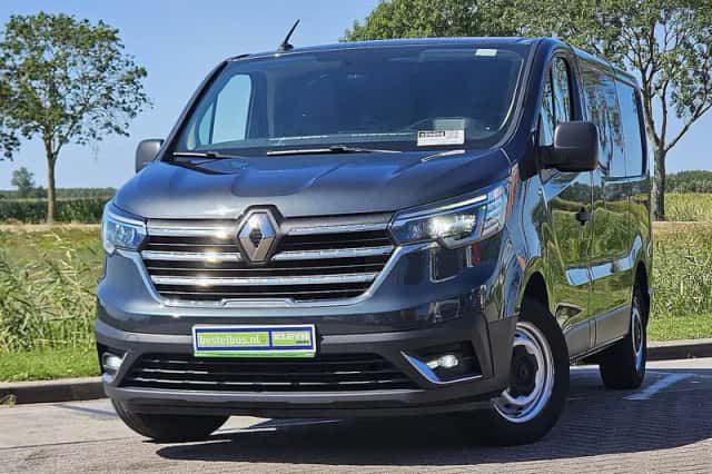 Renault Trafic (2023) thumbnail 1
