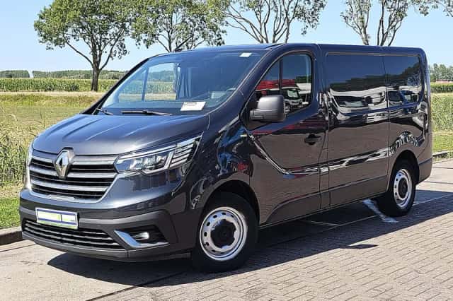 Renault Trafic (2023) thumbnail 2