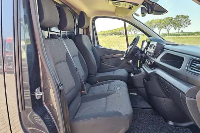 Renault Trafic (2023) thumbnail 6