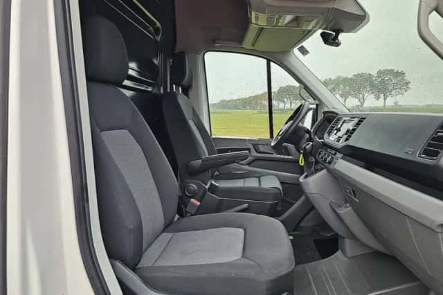 Volkswagen Crafter (2022) thumbnail 6