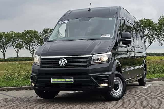 Volkswagen Crafter (2023) thumbnail 1