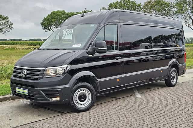 Volkswagen Crafter (2023) thumbnail 2