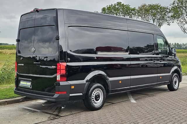 Volkswagen Crafter (2023) thumbnail 3