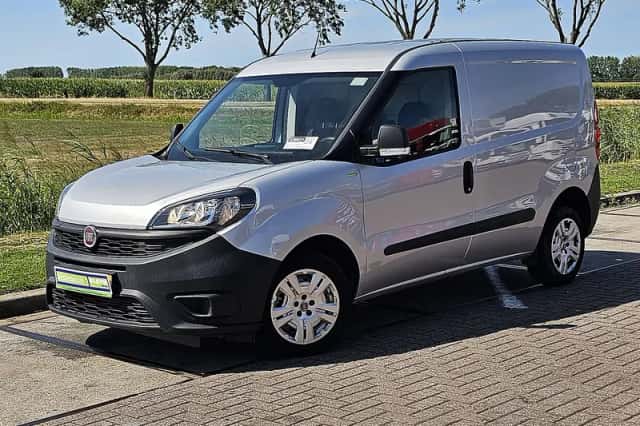 Fiat Doblò (2020) thumbnail 2