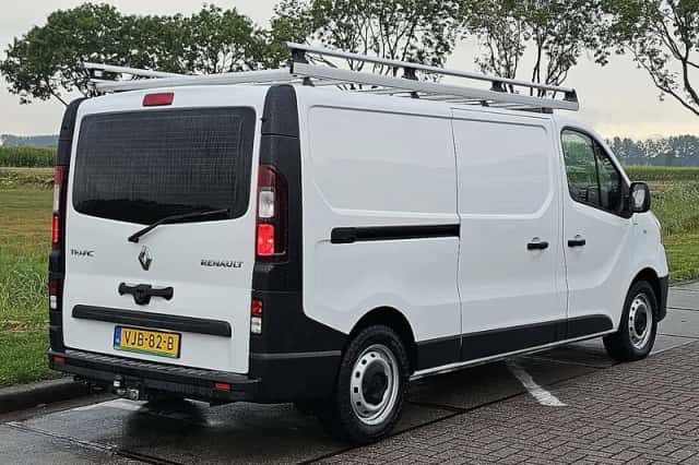 Renault Trafic (2021) thumbnail 3