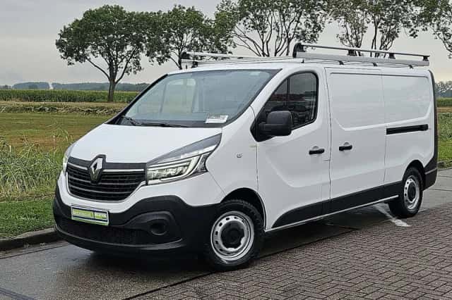 Renault Trafic (2021) thumbnail 2