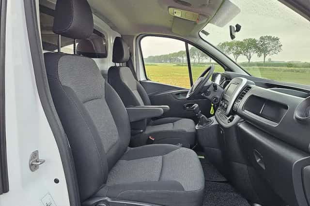 Renault Trafic (2021) thumbnail 6