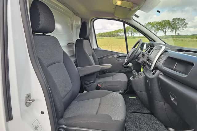 Renault Trafic (2021) thumbnail 6