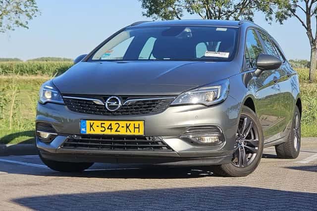 Opel Astra (2021) thumbnail 1