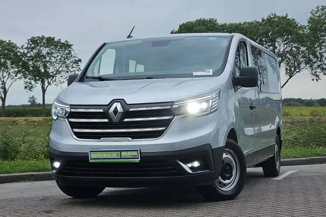 Renault Trafic (2022) thumbnail 1