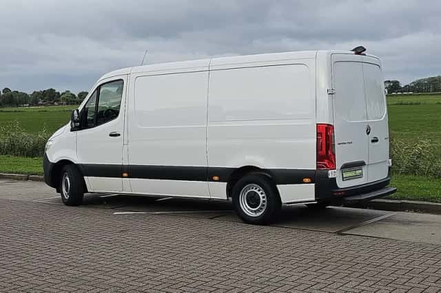 Mercedes-Benz Sprinter (2022) thumbnail 5