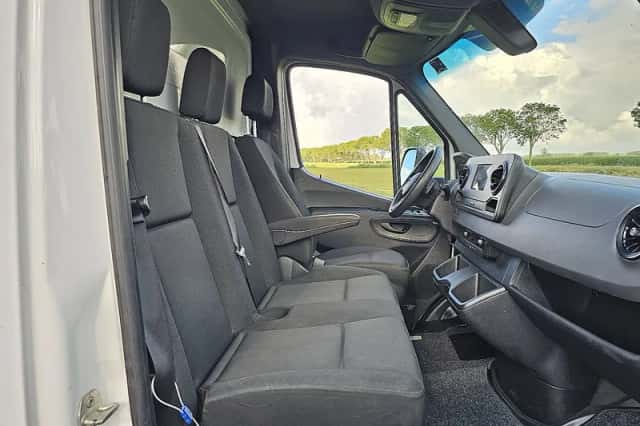 Mercedes-Benz Sprinter (2020) thumbnail 6