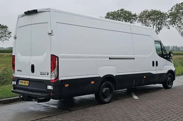 Iveco Daily (2018) thumbnail 3