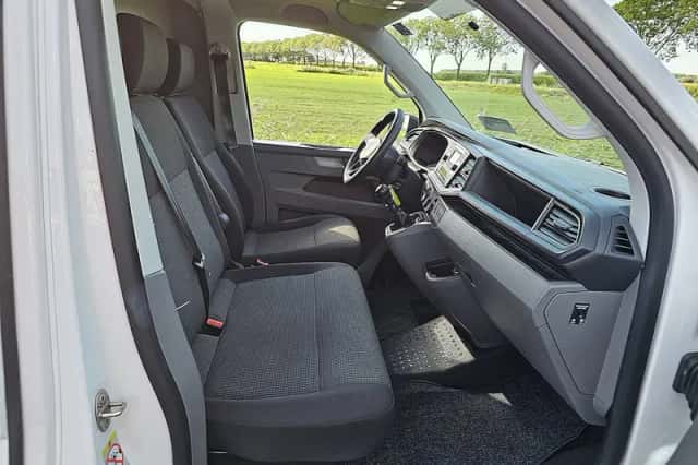 Volkswagen Transporter (2020) thumbnail 6