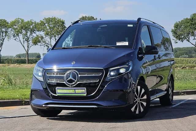 Mercedes-Benz EQV (2024) thumbnail 1