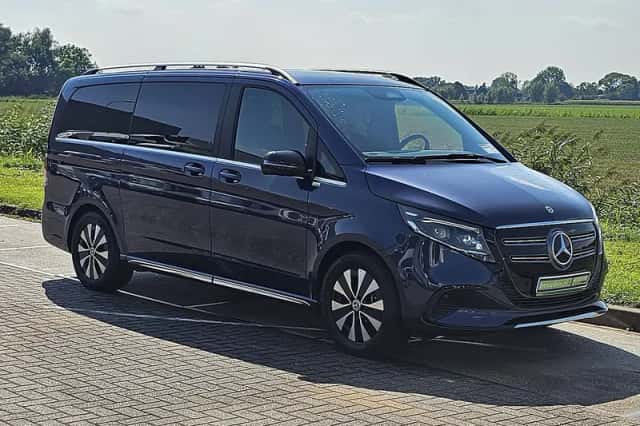 Mercedes-Benz EQV (2024) thumbnail 4
