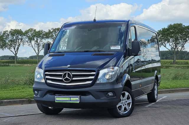 Mercedes-Benz Sprinter (2015) thumbnail 1