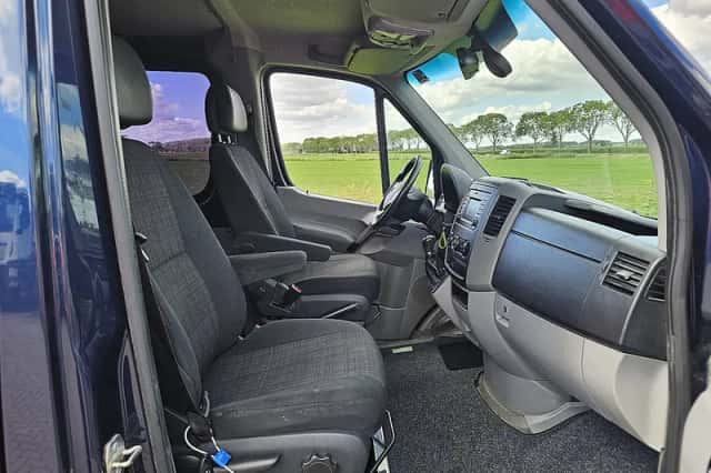 Mercedes-Benz Sprinter (2015) thumbnail 6