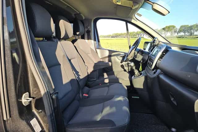 Renault Trafic (2021) thumbnail 6