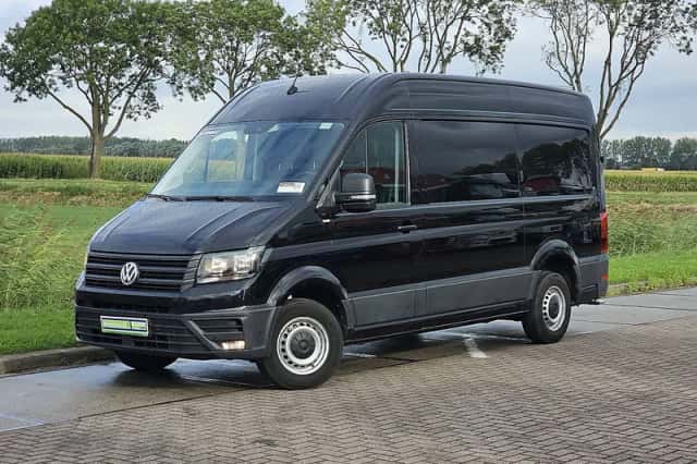 Volkswagen Crafter (2024) thumbnail 2