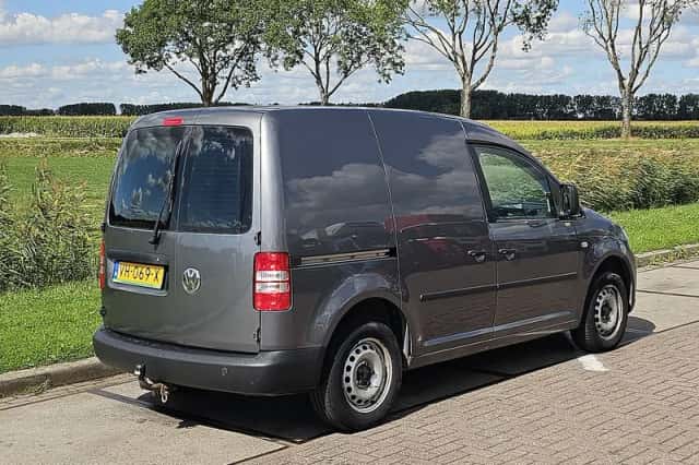 Volkswagen Caddy (2014) thumbnail 3
