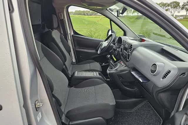 Peugeot Partner (2018) thumbnail 6