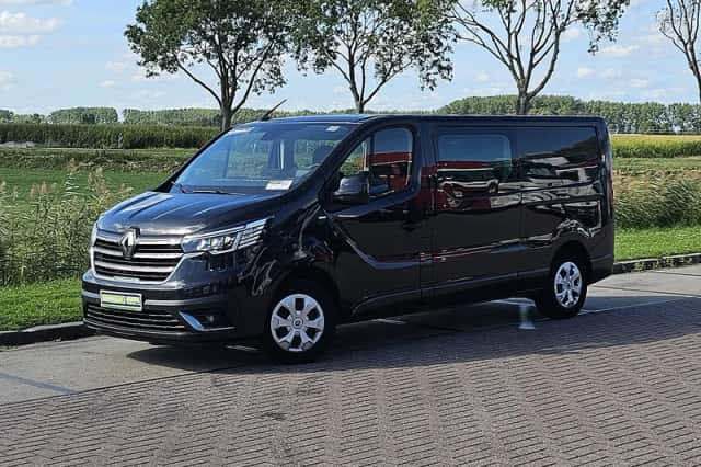 Renault Trafic (2022) thumbnail 2