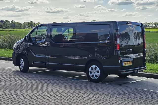 Renault Trafic (2022) thumbnail 5