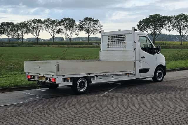 Opel Movano (2019) thumbnail 3