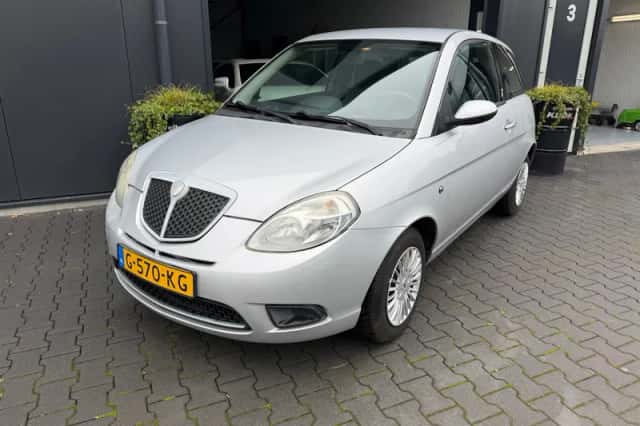 Lancia Ypsilon (2007) thumbnail 1