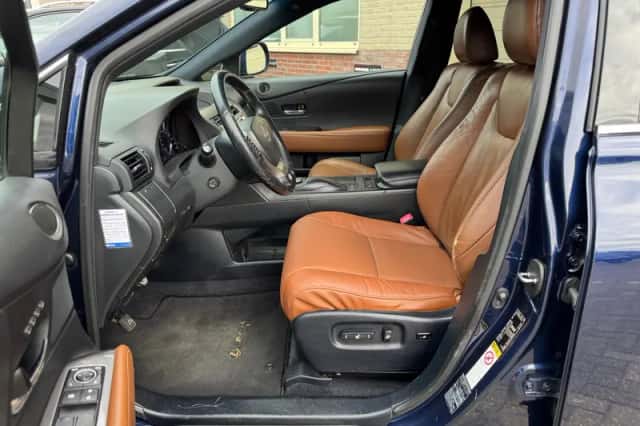 Lexus RX (2013) thumbnail 3
