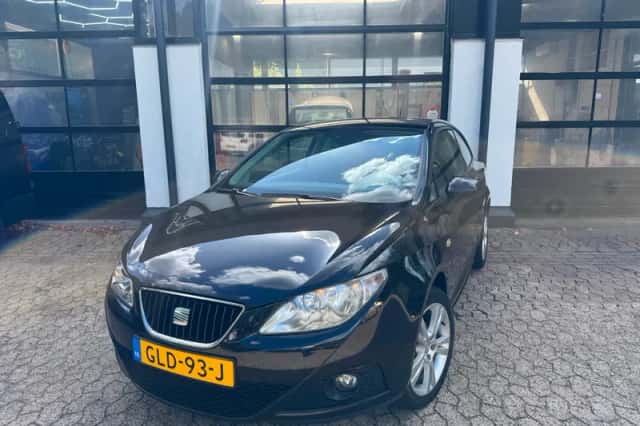 SEAT Ibiza (2011) thumbnail 1