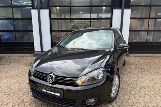 Volkswagen Golf (2010) thumbnail 1