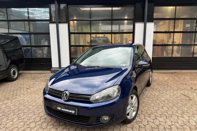 Volkswagen Golf (2010) thumbnail 1