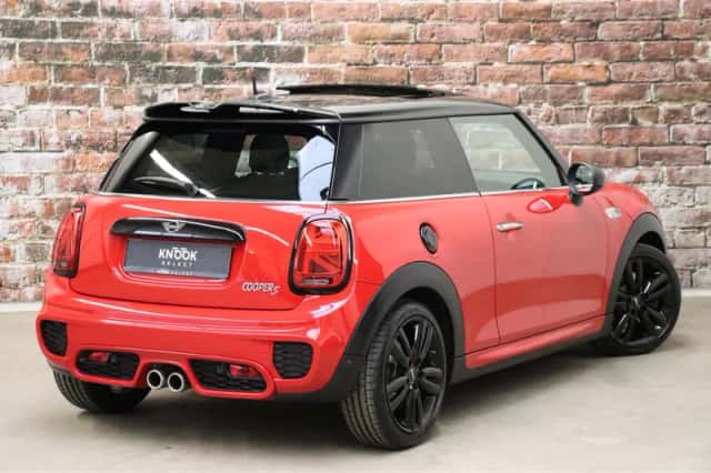 MINI Cooper S (2019) thumbnail 4