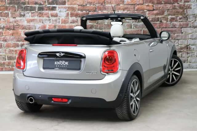 MINI Cabrio (2016) thumbnail 5