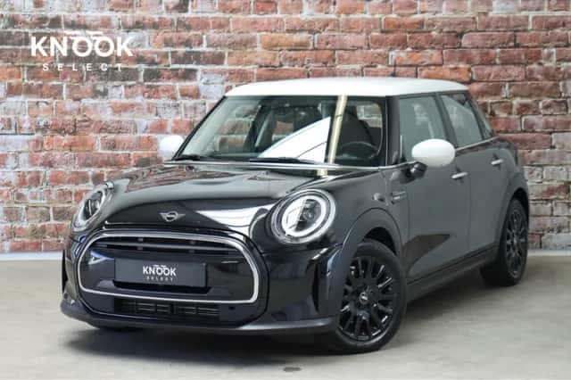 MINI Cooper (2023) thumbnail 1