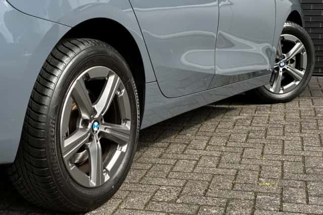 BMW 2-Serie (2023) thumbnail 6