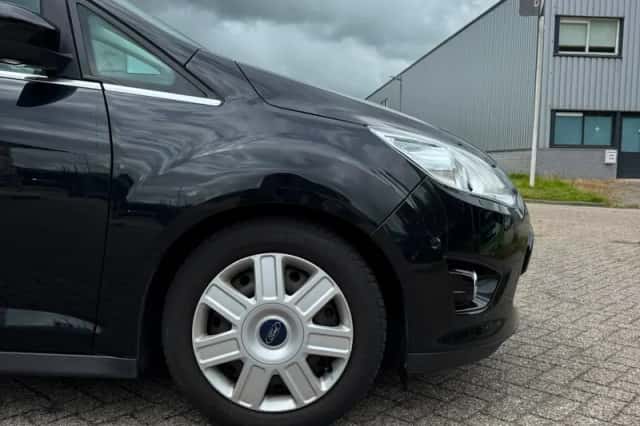 Ford Grand C-Max (2014) thumbnail 4