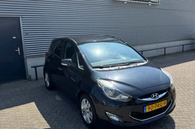 Hyundai ix20 (2011) thumbnail 2