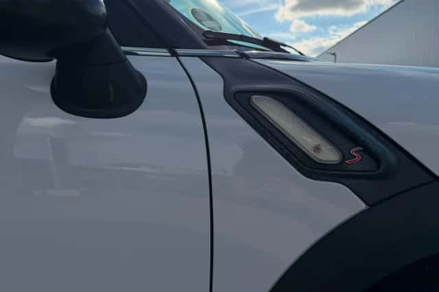 MINI Countryman (2012) thumbnail 5