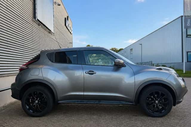Nissan Juke (2015) thumbnail 3