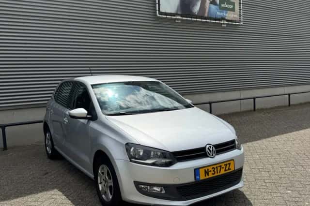 Volkswagen Polo (2011) thumbnail 2